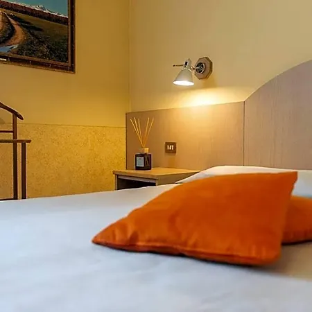 Europa Отель 3*